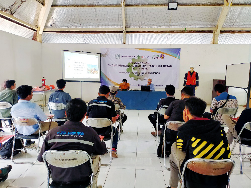 Pembekalan dan Pelaksanaan Sertifikasi Kompetensi Kerja (PSKK) Pengawas dan Operator K3 Migas